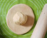 Foto langkah ke 3 dari resep Karipap Pusing isi Coklat Pisang.