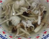 Foto langkah ke 4 dari resep Soup kulat bentilung (jamur bantilung).