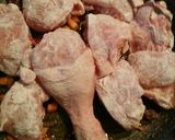 Foto del passaggio 3 della ricetta Pollo alla cacciatora di Firenze