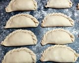 Foto del paso 3 de la receta: Empanadas criollas de carne