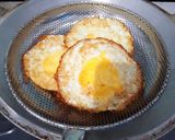 Foto langkah ke 1 dari resep Opor Telur Ceplok.