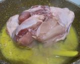 Foto langkah ke 2 dari resep Ayam panggang teflon.