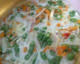 A picture of step 3 of Spicy thai fried rice.