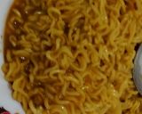 Foto langkah ke 4 dari resep Omelet Mie Telur.