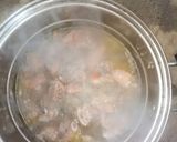 Hình bước làm 3 của món Canh chân giò nấu đu đủ món ăn cải thiện cuối tuần