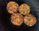 A picture of step 6 of Oats tikki with leafy vegetables.