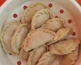 Foto langkah ke 3 dari resep Pastel isi sayur, sosis, telur.