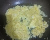 Foto langkah ke 2 dari resep Nasi goreng Hongkong.