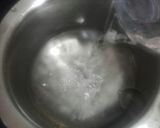 A picture of step 1 of Khajoor ka Kahwa.