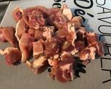 Une image de l'étape 2 de Porc sauté au citron confit,oignon et marinade.