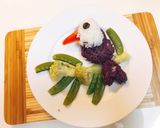 Hình bước làm 4 của món Cơm bento chim và chùm nho