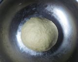 Foto langkah ke 2 dari resep Donat Maizena Awet Empuk.