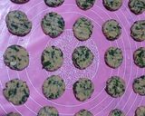 Foto langkah ke 4 dari resep Spinach Cookies.
