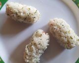 Foto langkah ke 2 dari resep Rice Nugget Sausage with Scrambled Eggs.