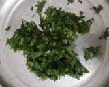 A picture of step 1 of Methi pakora.