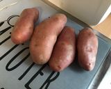 Une image de l'étape 2 de Pommes de terre, carottes et navets marteaux fruités.