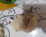 A picture of step 3 of Chicken Wonton.