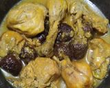 عکس مرحله 3 از دستور خورشت آلو و مرغ زعفرانی