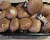 Foto del passaggio 1 della ricetta Vellutata di funghi cremini