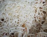 A picture of step 2 of Butter garlic pasta.
