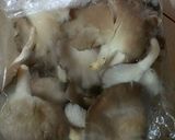 Gambar langkah 1 resipi Cendawan rebus.