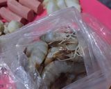 Foto langkah ke 1 dari resep Udang Saus Padang.