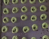 Foto langkah ke 8 dari resep Semprit Sagu Pandan.