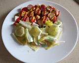 Foto del paso 1 de la receta: Ensalada de cebolla y ajos encurtidos