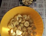 2017. Ricottás parajos tortelloni paradicsom szósszal 😋 recept fázis 2 fotója