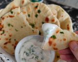 Foto langkah ke 5 dari resep Roti Naan India.