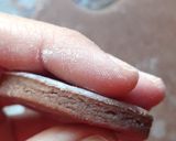 Foto del paso 3 de la receta: Alfajores de chocolate rellenos con dulce de leche y Nutella😜