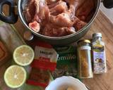 Pollo al disco marinado con tomillo y limón, cocido al vino blanco  torrontés con ensalada rusa Receta de Miguel Donadio - Cookpad