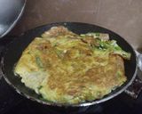 Foto langkah ke 3 dari resep Dadar Sosis Buncis.