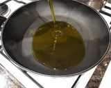 Foto del paso 1 de la receta Merluza en salsa al vino blanco