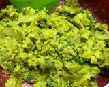 A picture of step 1 of Masala Pattice Pav.