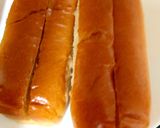 A picture of step 2 of My Bockwurst Sausage Hot Dogs with Sweet Chilli Sauce.🤩.