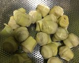 Foto del paso 1 de la receta Corazones de alcachofas rehogados con jamón