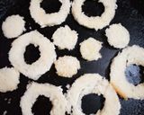 A picture of step 3 of Bread potato cutlets.