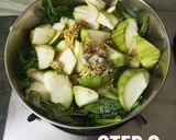 A picture of step 2 of Hariyali Soup.