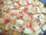 Rigatoni con Salsa de tomate, calabacín y atún
