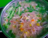 Hình bước làm 3 của món Súp gà mực ống và rau củ