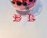 Foto del paso 1 de la receta: Helado de fresas, yogur y leche de coco