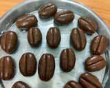 A picture of step 3 of Coffee beans cookie.