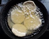 कांदा बटाट कचोरी (kanda batata kachori recipe in marathi) रेसिपी स्टेप 4 फोटो 