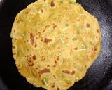 A picture of step 5 of Doodhi Thepala (bottle gourd paratha/indian flat bread).