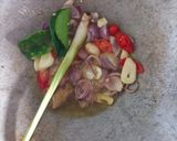 Foto langkah ke 1 dari resep Cumi bumbu hitam saus tiram.