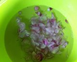 Foto langkah ke 2 dari resep Bawang merah goreng .