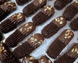 Foto langkah ke 5 dari resep Chocolate Butter Cookies.