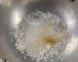 A picture of step 2 of Bread caramel popcorn.