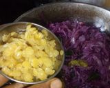 பர்ப்பிள் முட்டைகோஸ் கலர்ஃபுல் பொரியல் (Purple muttaikosh colorful poriyal Recipe in Tamil) ரெசிபி ஸ்டேப் 6 புகைப்படம்